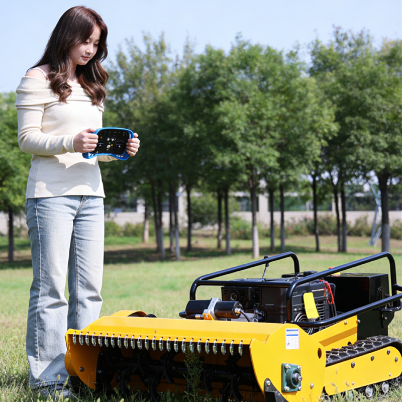 Hedge Trimmer Cordless - Customized agricultural and forestry machinery tracked